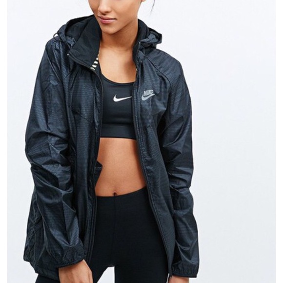 Nike Jackets & Blazers - ✨NIKE WINDBREAKER✨